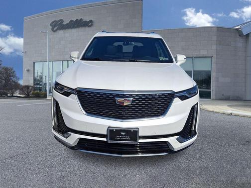 2022 Cadillac XT6 Premium Luxury AWD