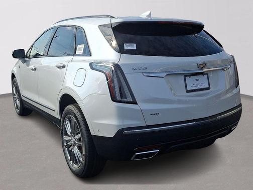 2026 Cadillac XT5 Sport