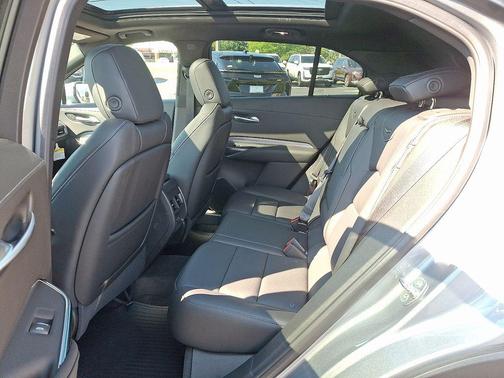 2025 Cadillac XT4 Premium Luxury