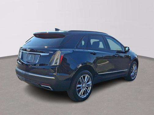2022 Cadillac XT5 Sport
