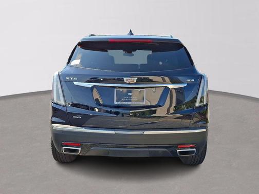 2022 Cadillac XT5 Sport
