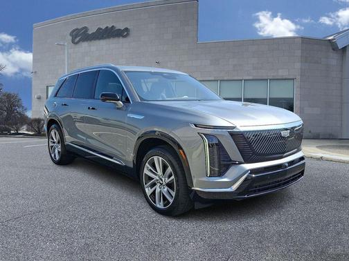 2026 Cadillac VISTIQ Luxury