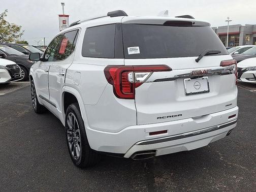 2020 GMC Acadia Denali