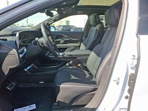 2026 Cadillac LYRIQ V Premium