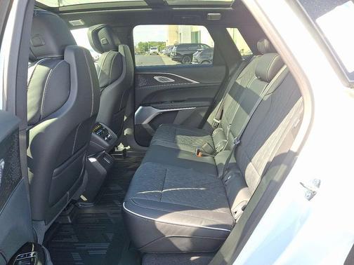 2026 Cadillac LYRIQ V Premium