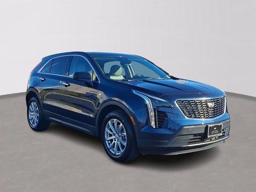 2022 Cadillac XT4 Luxury