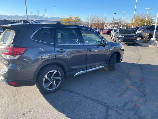 2023 Subaru Forester Touring