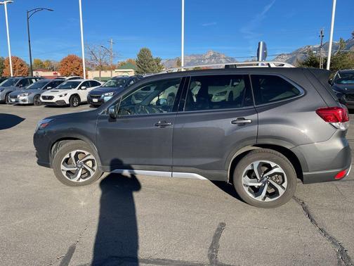 2023 Subaru Forester Touring