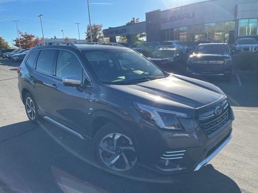 2023 Subaru Forester Touring
