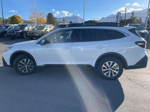 2021 Subaru Outback Premium