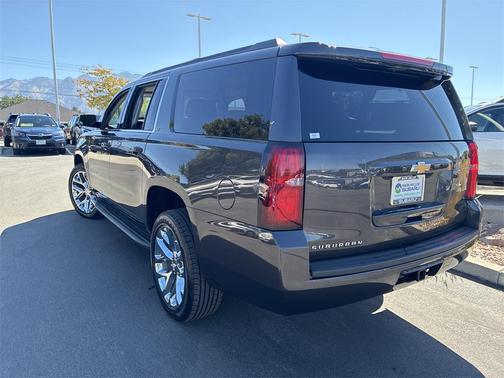 2018 Chevrolet Suburban LT