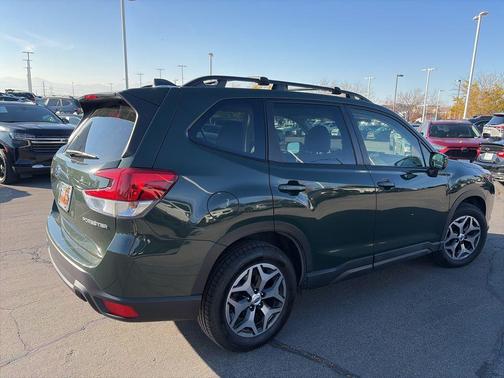 2023 Subaru Forester Premium