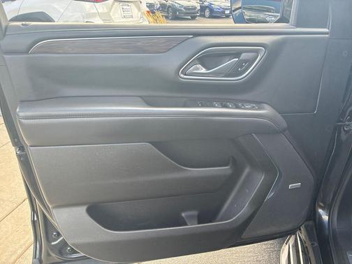 2022 Chevrolet Suburban LT