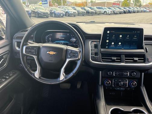 2022 Chevrolet Suburban LT