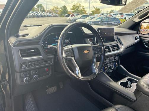 2022 Chevrolet Suburban LT