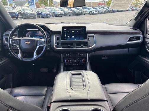 2022 Chevrolet Suburban LT