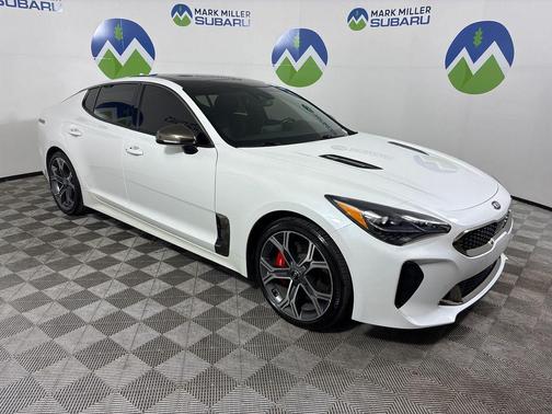 2020 Kia Stinger GT1