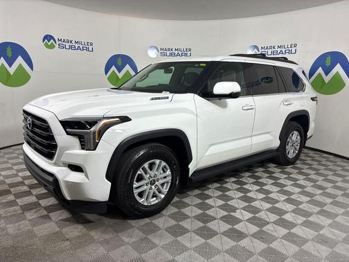 2023 Toyota Sequoia SR5