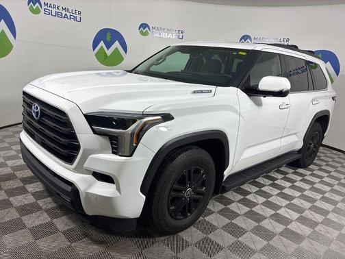 2023 Toyota Sequoia SR5