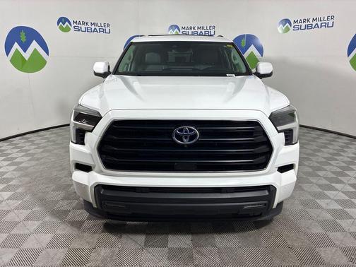 2023 Toyota Sequoia SR5