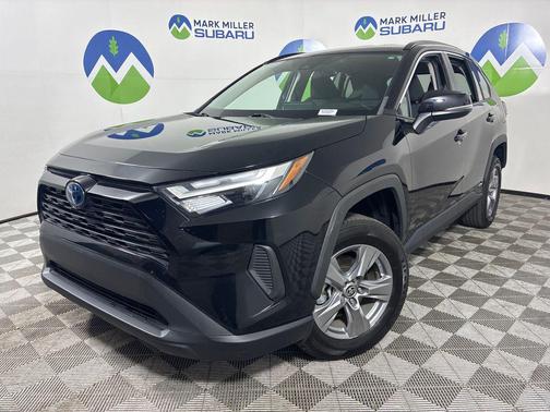 2023 Toyota RAV4 Hybrid SE