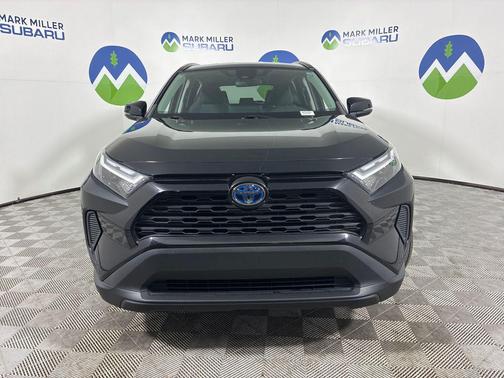 2023 Toyota RAV4 Hybrid SE