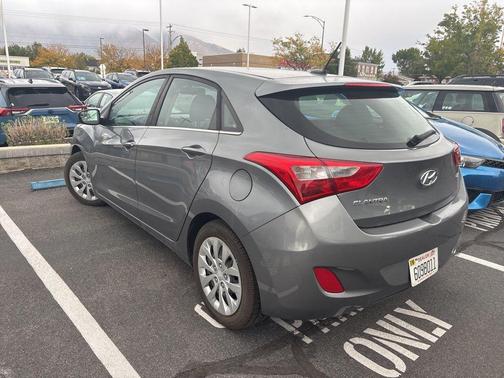 2017 Hyundai Elantra GT Base