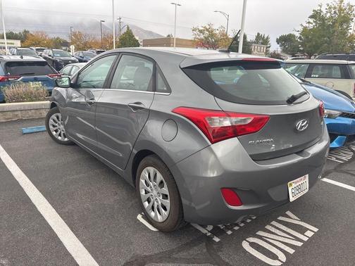 2017 Hyundai Elantra GT Base