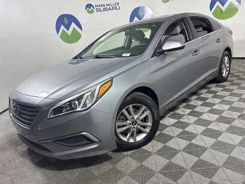 2017 Hyundai SONATA SE