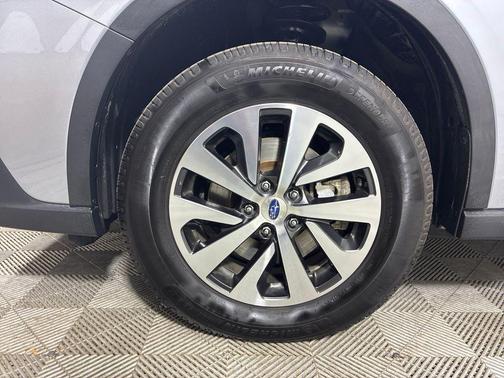 2022 Subaru Outback Base