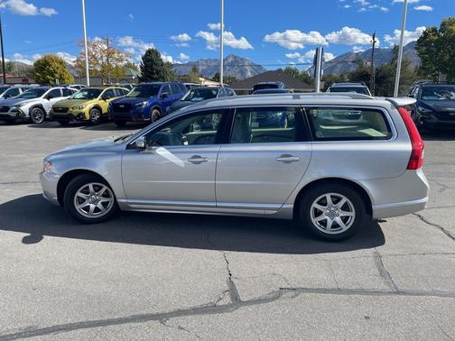 2008 Volvo V70 3.2