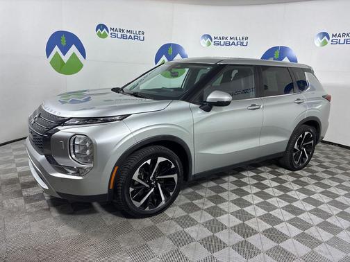 2022 Mitsubishi Outlander SE