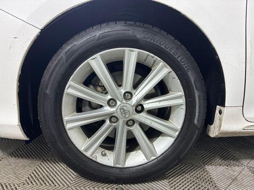 2012 Toyota Camry Hybrid XLE