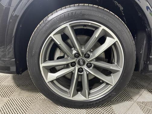 2022 Audi Q3 45 S line Premium Plus