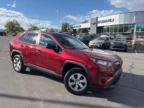 2021 Toyota RAV4 LE