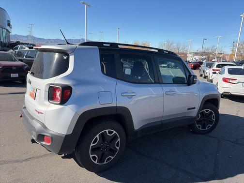 2017 Jeep Renegade Trailhawk