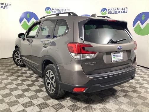 2022 Subaru Forester Premium
