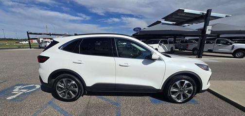 2023 Ford Escape Platinum