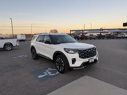 2026 Ford Explorer Platinum