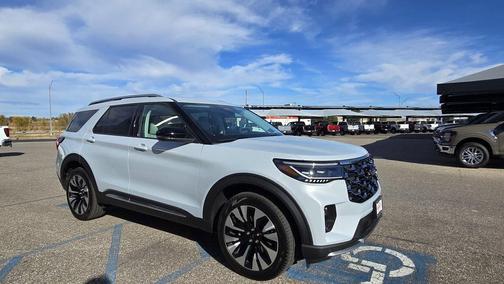 2025 Ford Explorer Platinum