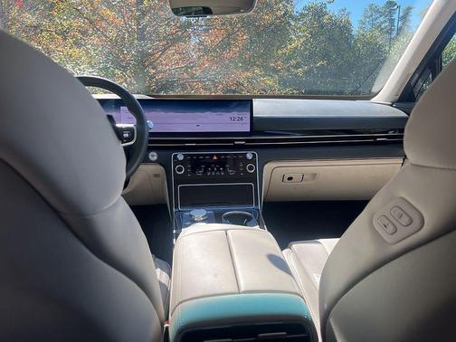 2025 Genesis GV80 2.5T
