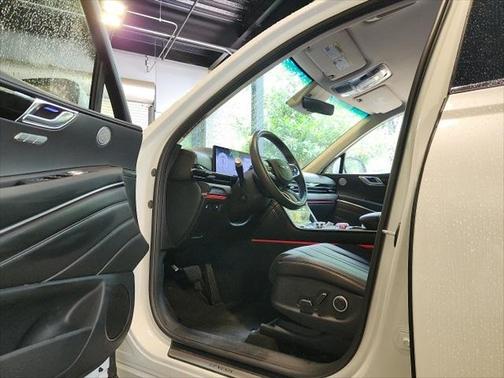 2025 Genesis GV80 2.5T