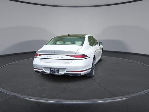 Uyuni White 2025 Genesis G90 3.5T e-SC AWD