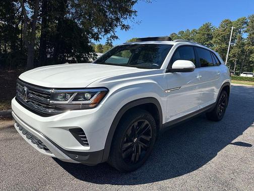 2022 Volkswagen Atlas Cross Sport 3.6L V6 SE w/Technology
