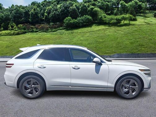 Uyuni White 2026 Genesis GV70 2.5T Advanced