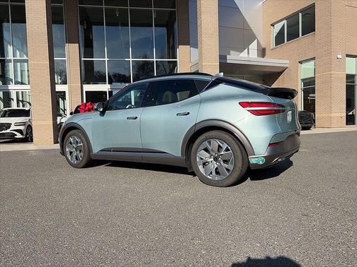 2025 Genesis GV60 Standard RWD