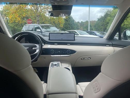 2024 Genesis GV70 2.5T AWD
