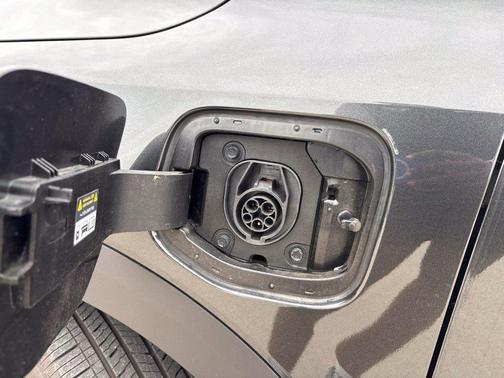 Graphite Gray 2023 Kia Niro Plug-In Hybrid EX