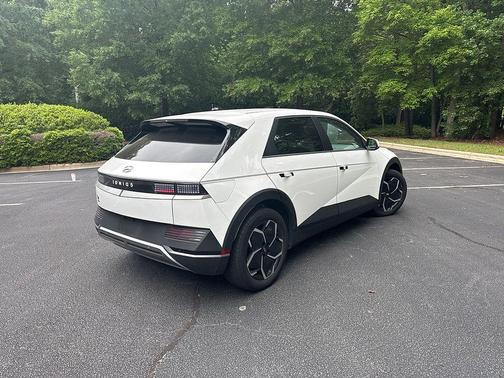 Atlas White 2024 Hyundai IONIQ 5 SEL