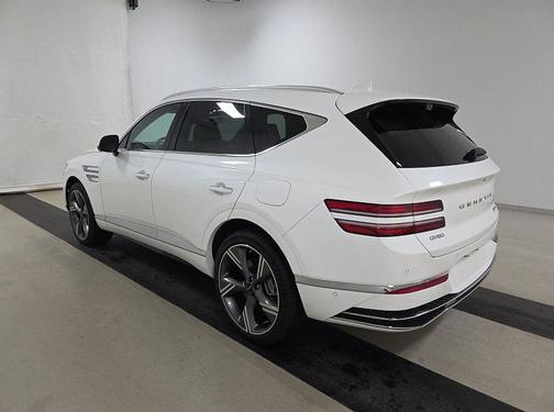 White 2025 Genesis GV80 3.5T